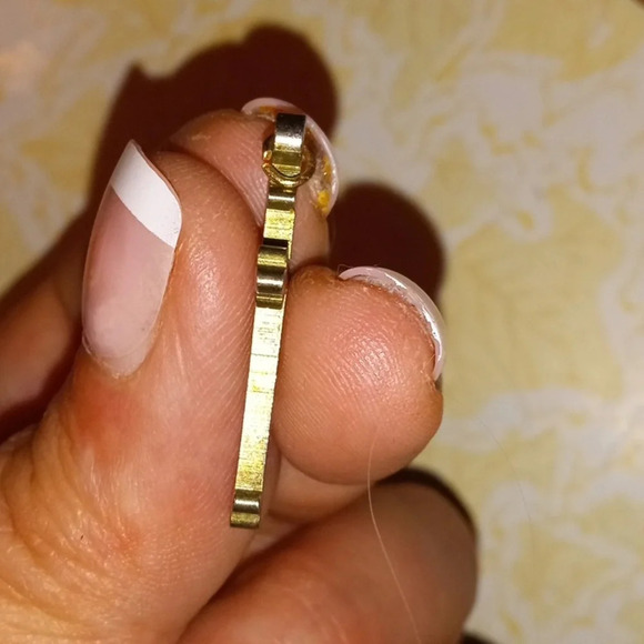 silver or silver plated crucifix pendant - Picture 3 of 6